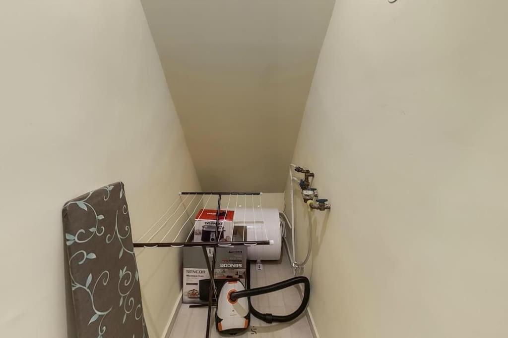 Bright Sunny Apt At Keleti Station,Near Citycenter บูดาเปสต์ ภายนอก รูปภาพ